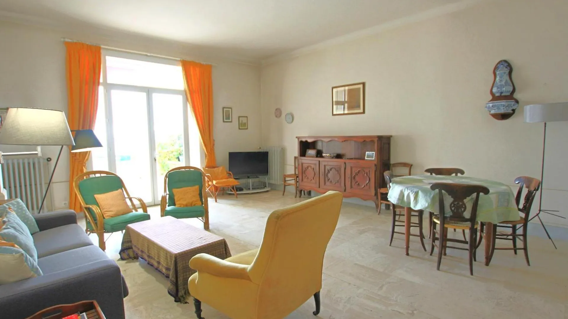 Sea View Apartment Cannes