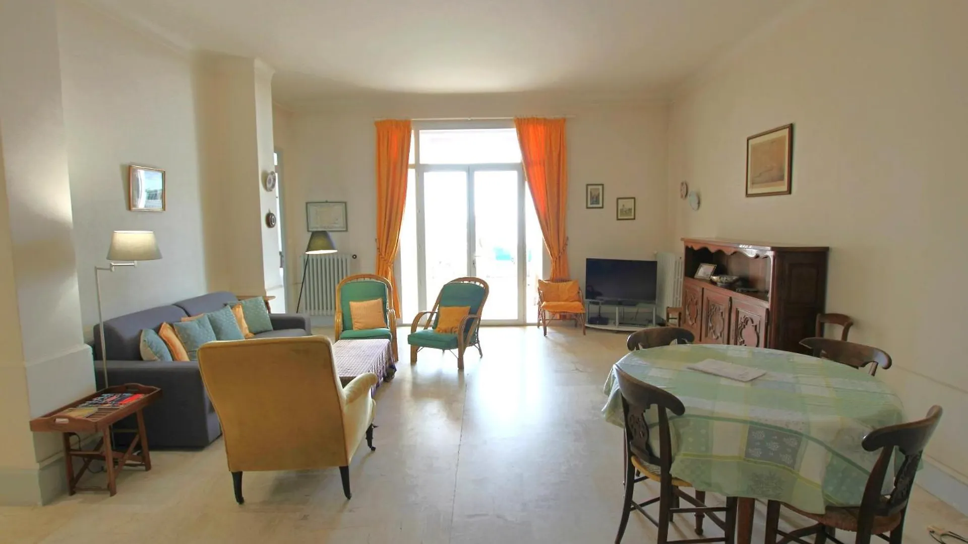 Sea View Apartment Cannes 0*,  France